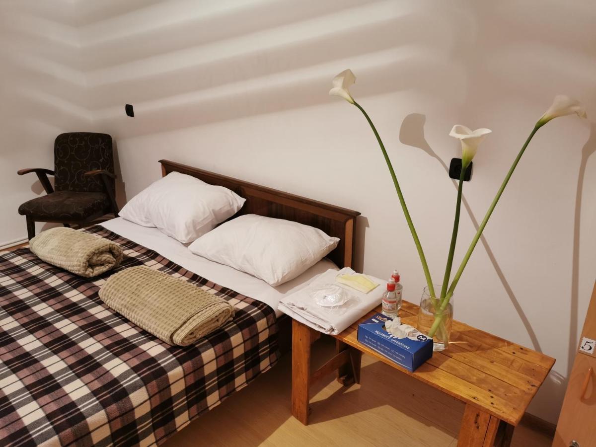 4 Friends Hostel Jerevan Exteriör bild