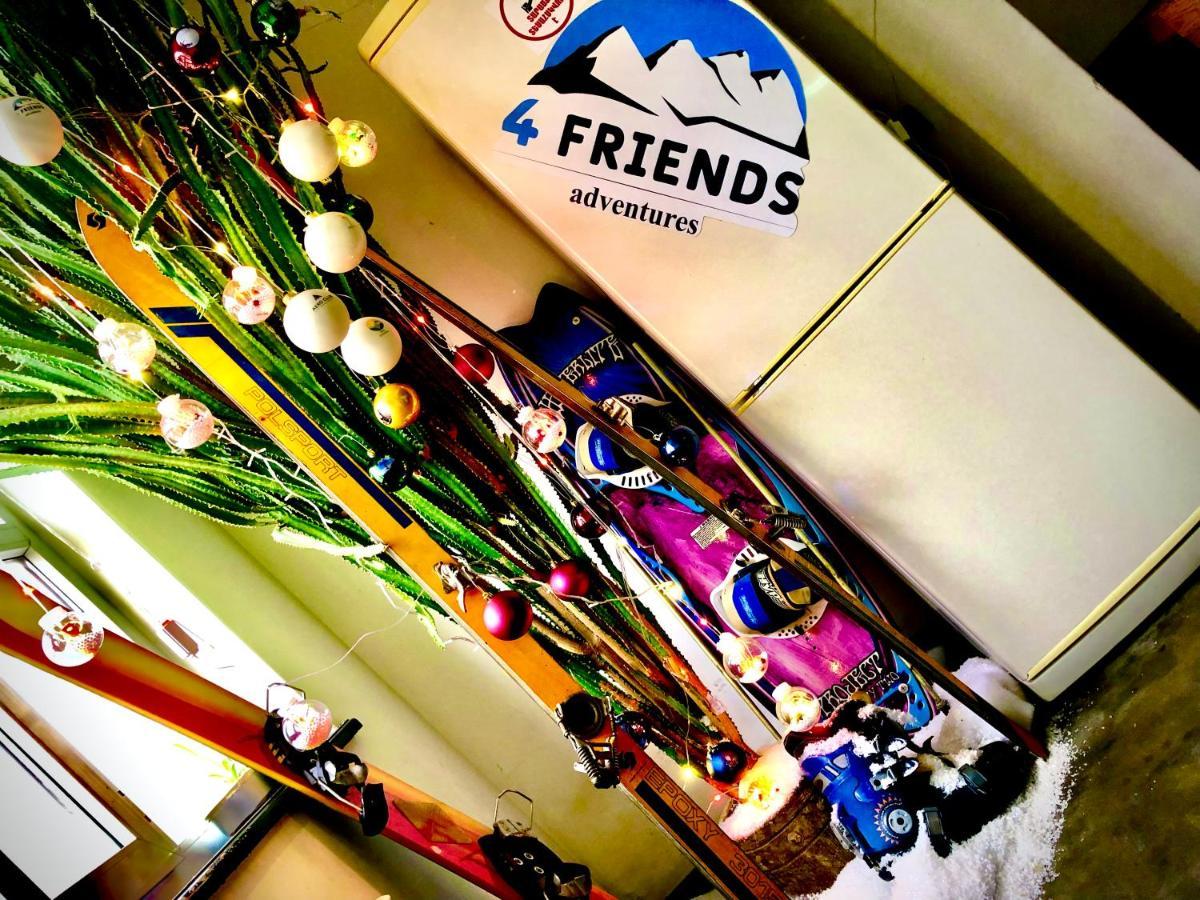 4 Friends Hostel Jerevan Exteriör bild